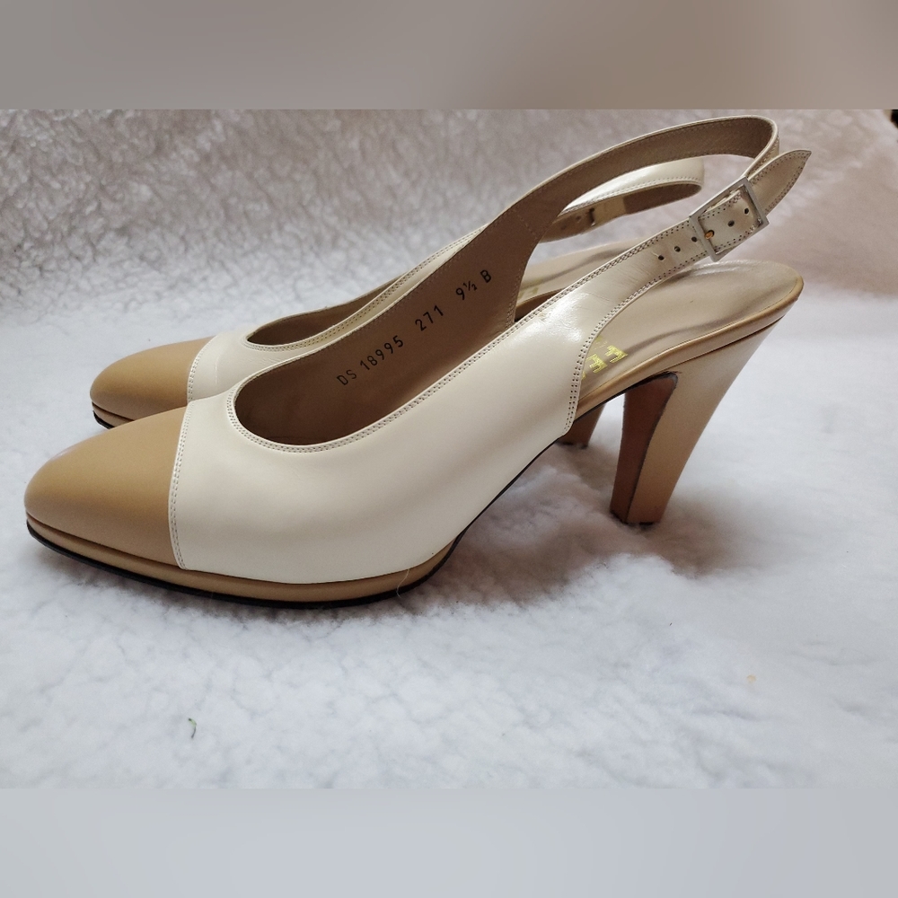 Salvatore Ferragamo Sling back Pumps
